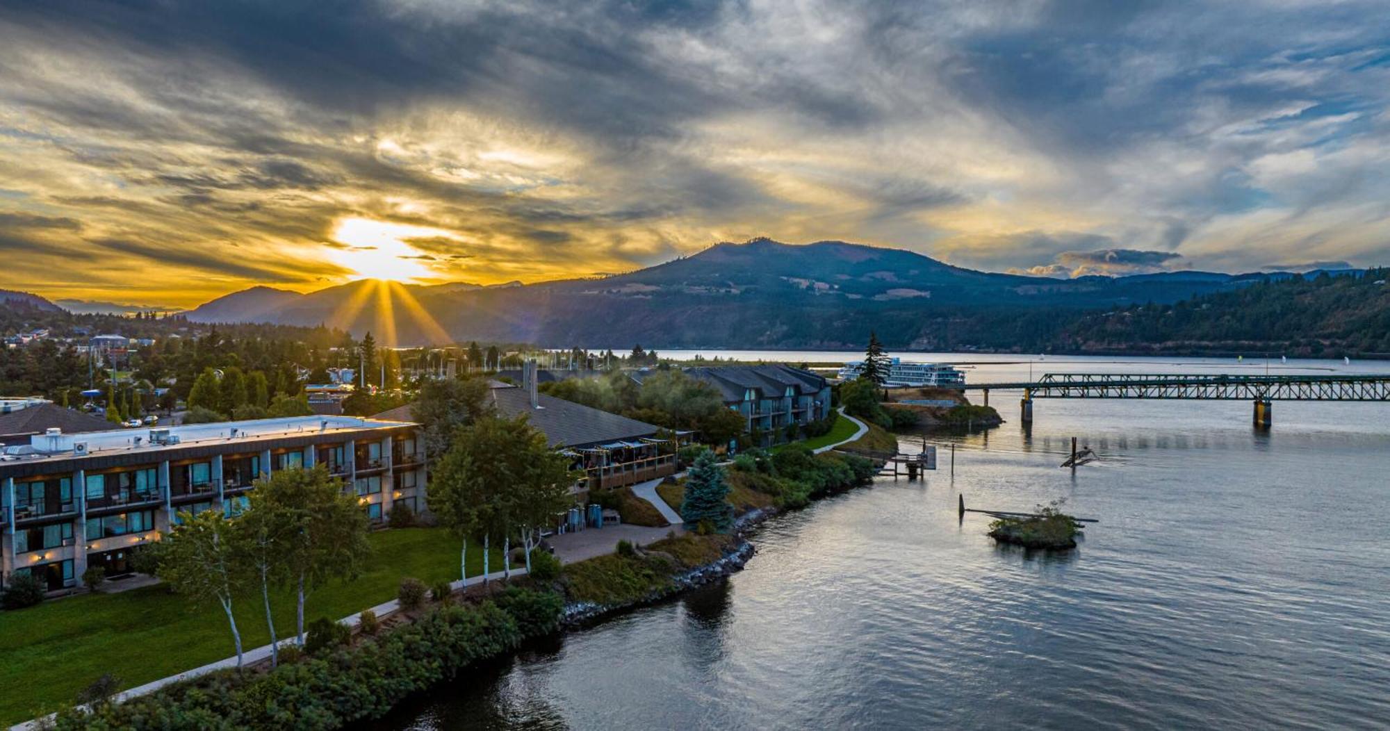 Best Western Plus Hood River Inn Exteriér fotografie